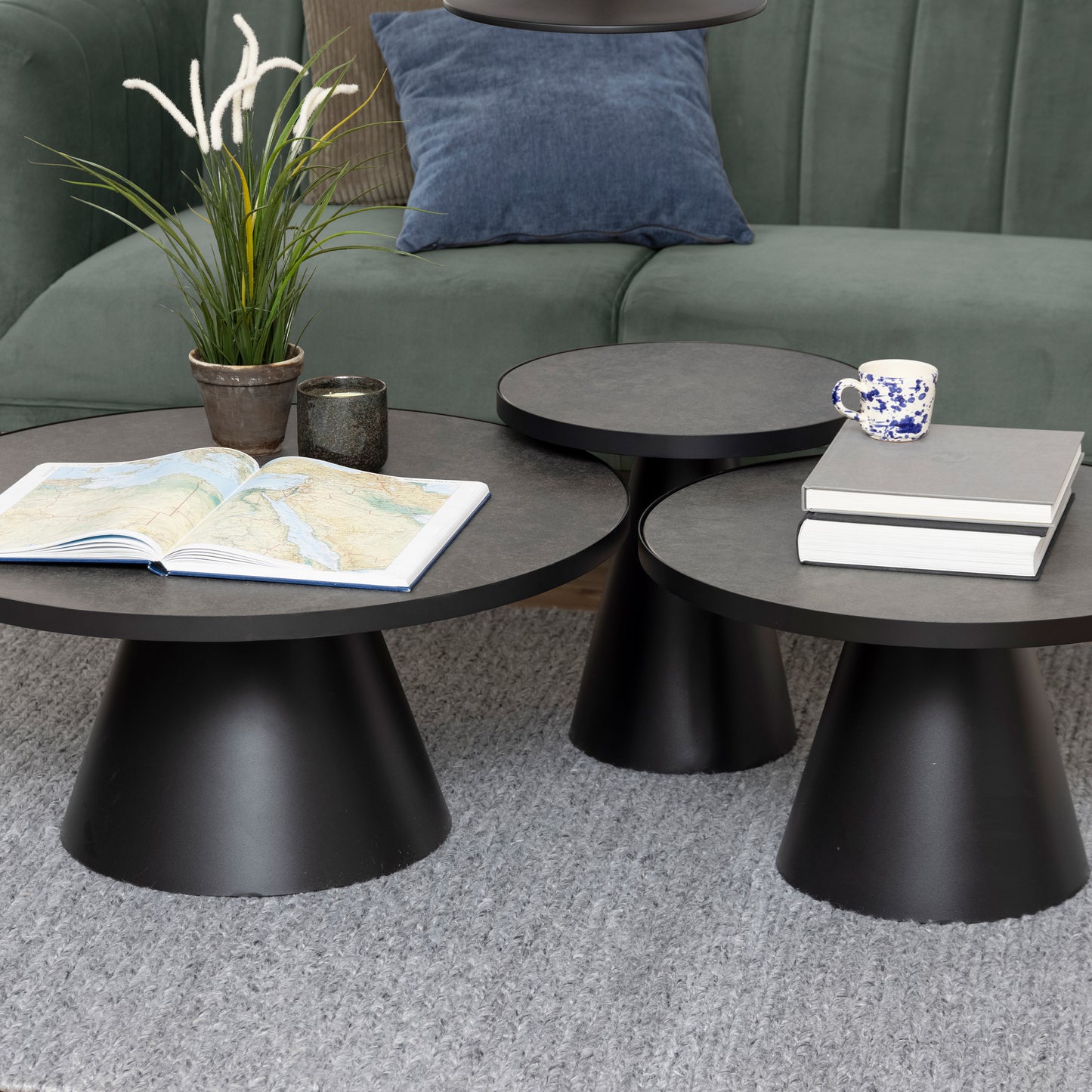 Soli Round Ceramic Coffee Table in Black 45.7x45cm