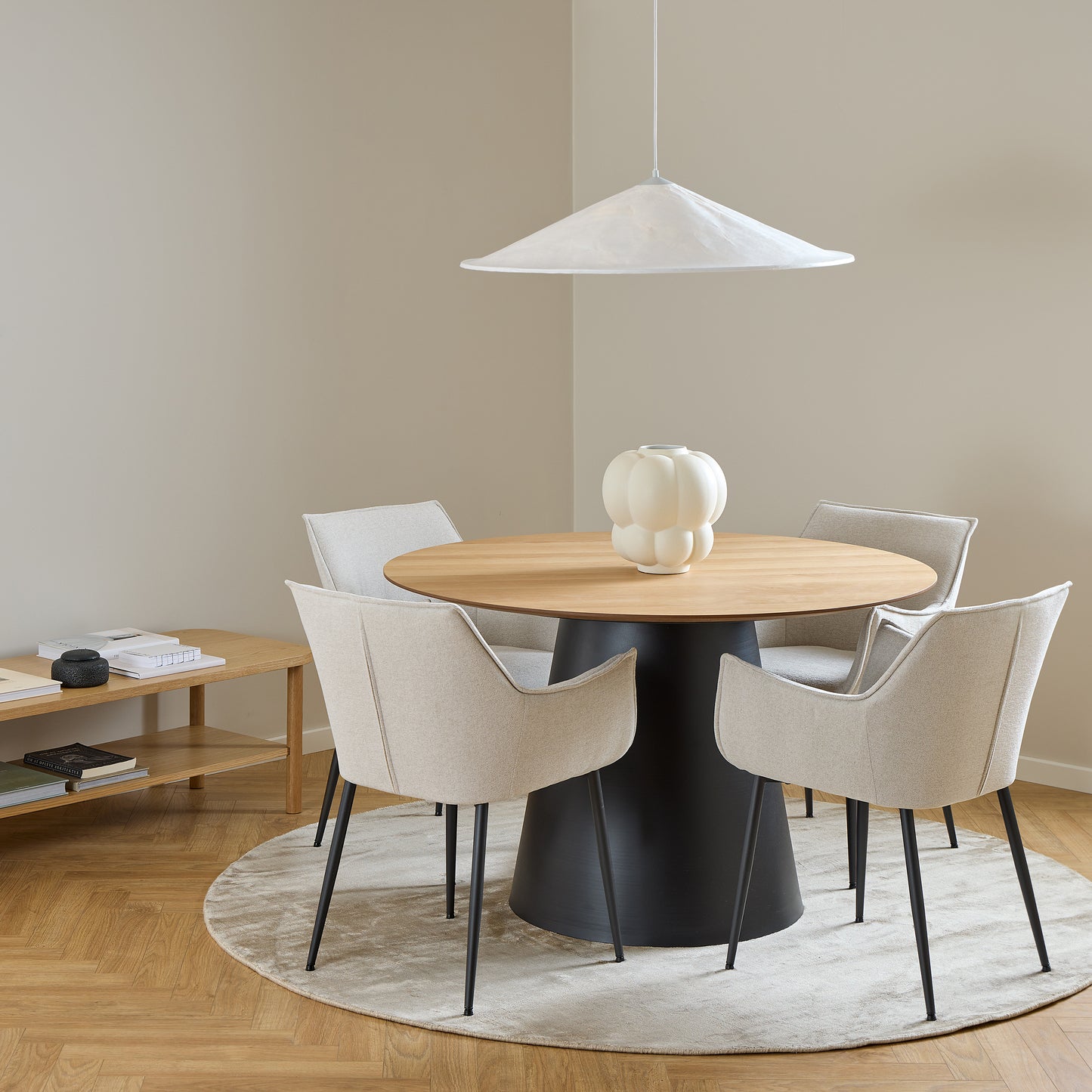 Soli Round Dining Table in Oak/Black 120x75cm