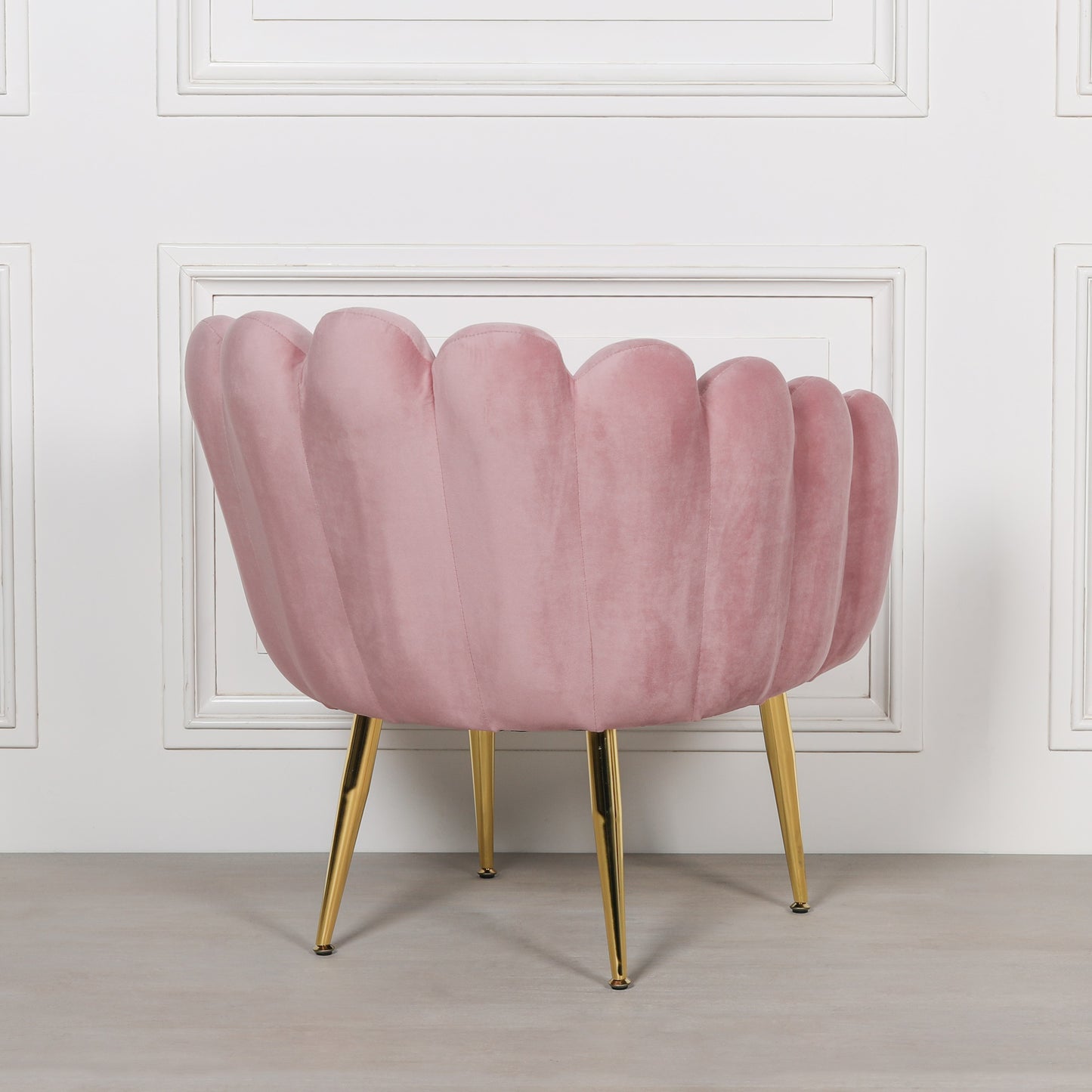 Deco Pink Oyster Chair