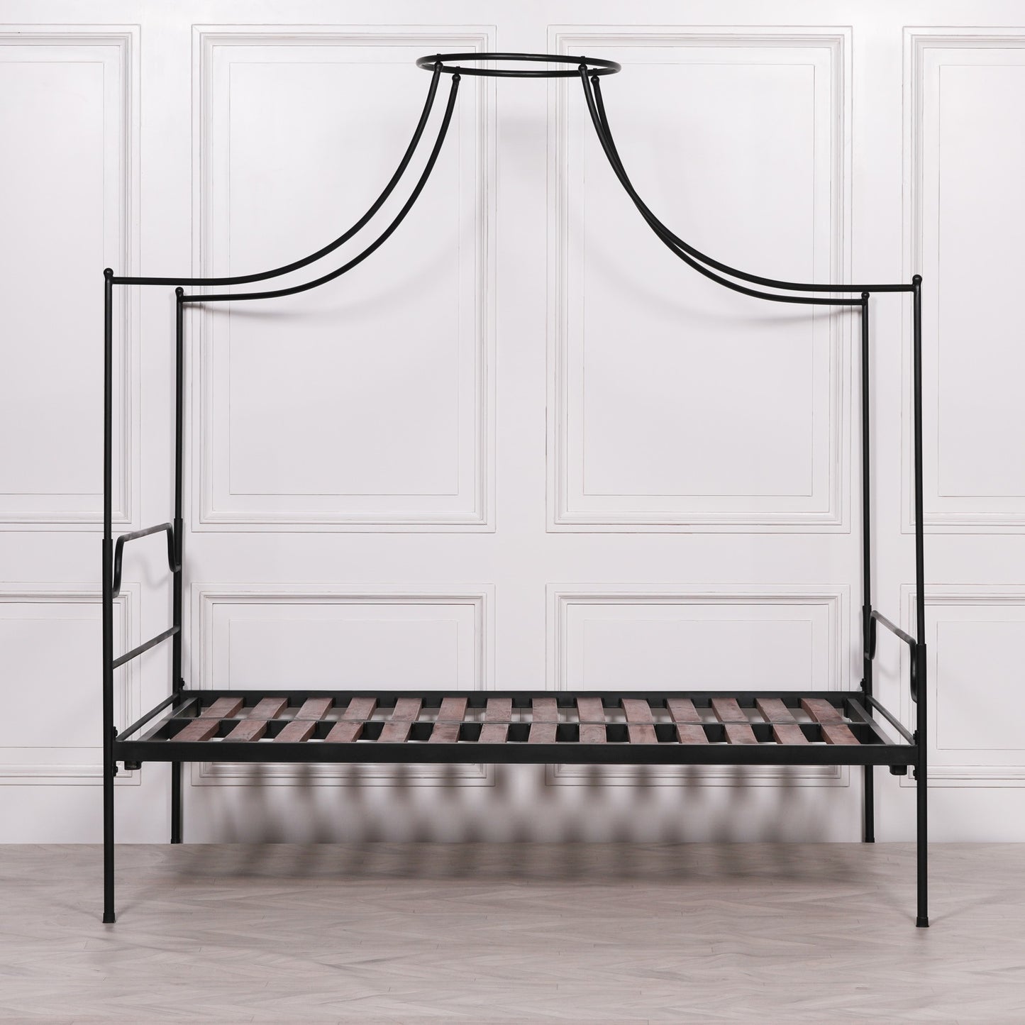 Black Iron 4ft6 Double Size Poster Bed