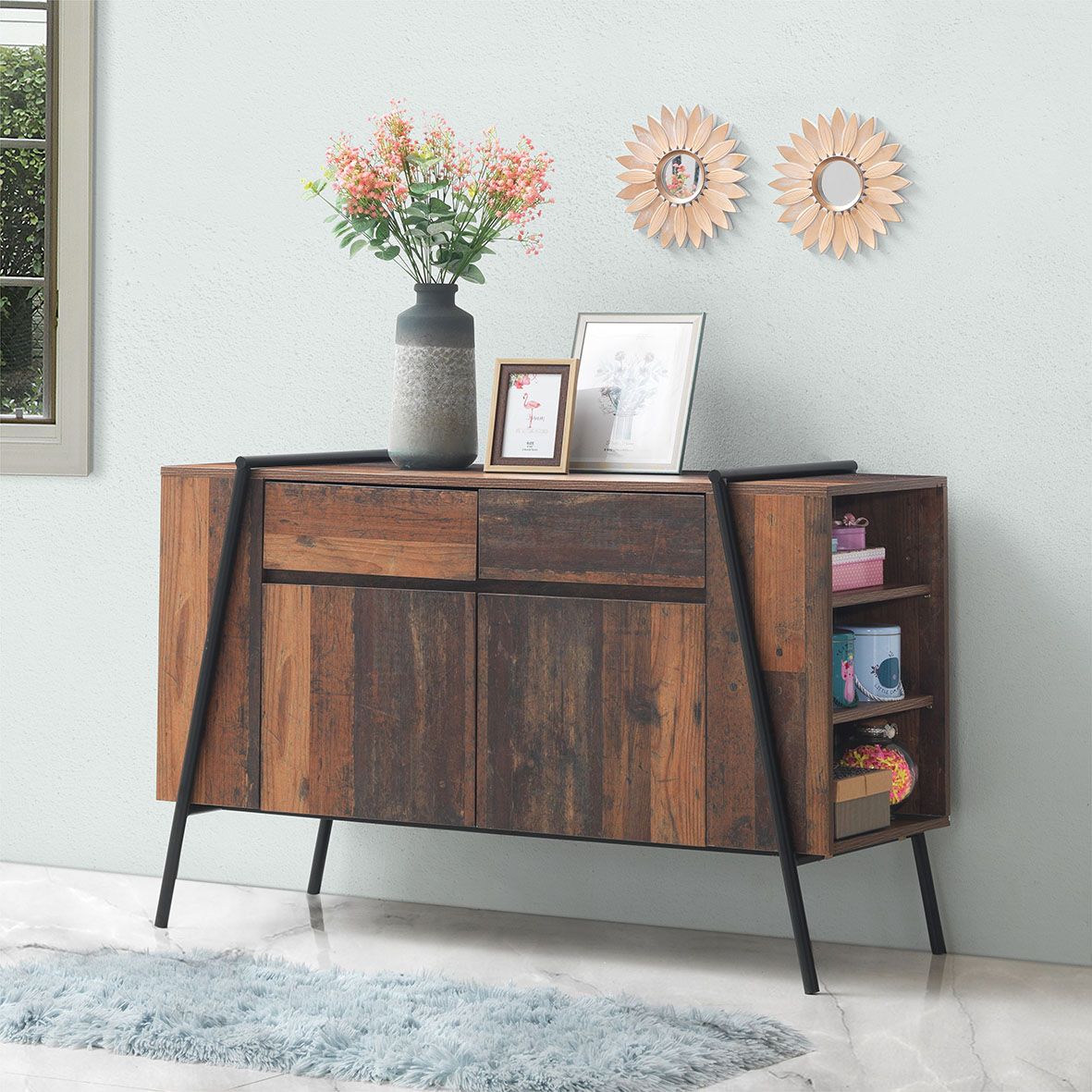 Abbey Sideboard with 2 Doors & 2 Drawers